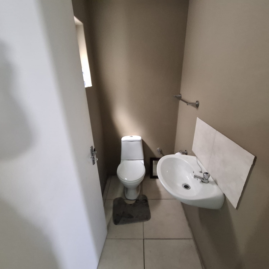 To Let commercial Property for Rent in Brackenfell Industrial Western Cape